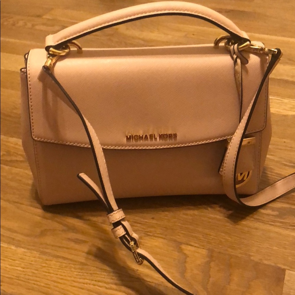Michael Kors pink shoulder bag